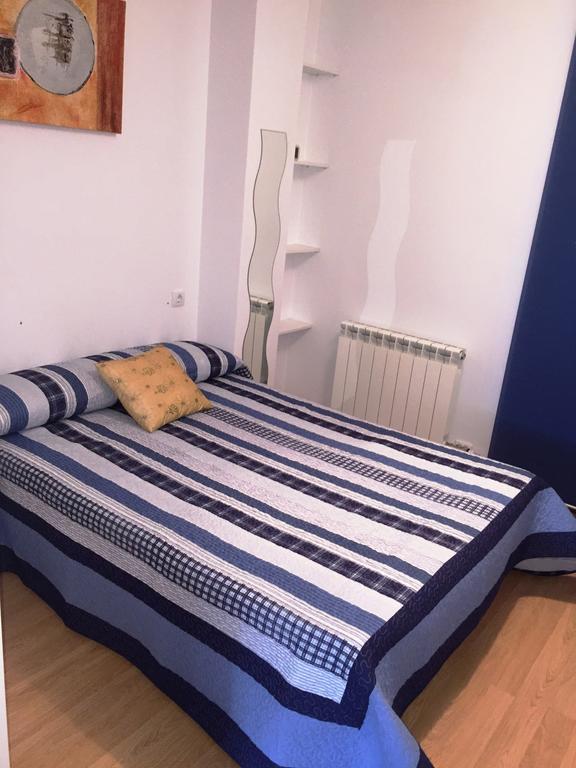 Apartamentos Mequedo Alcañiz Oda fotoğraf