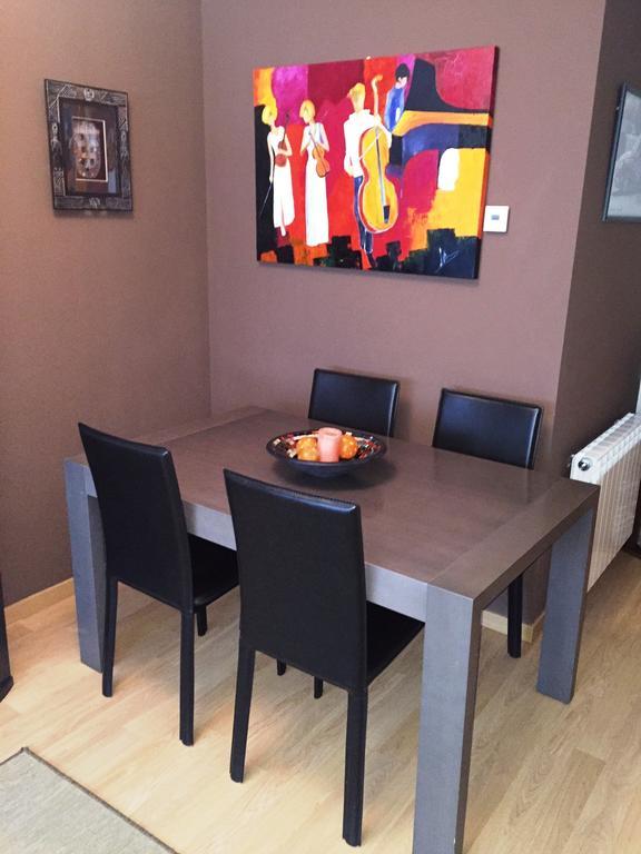 Apartamentos Mequedo Alcañiz Oda fotoğraf