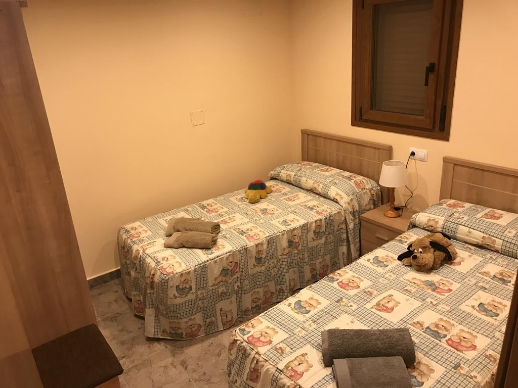 Apartamentos Mequedo Alcañiz Dış mekan fotoğraf