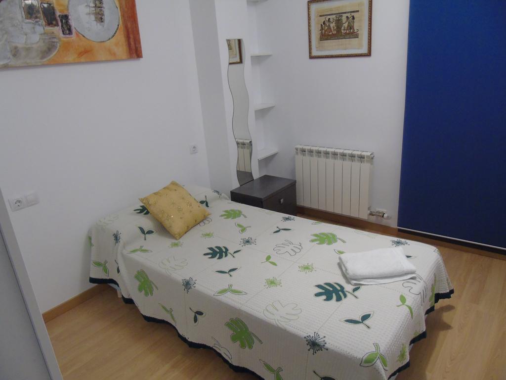 Apartamentos Mequedo Alcañiz Dış mekan fotoğraf